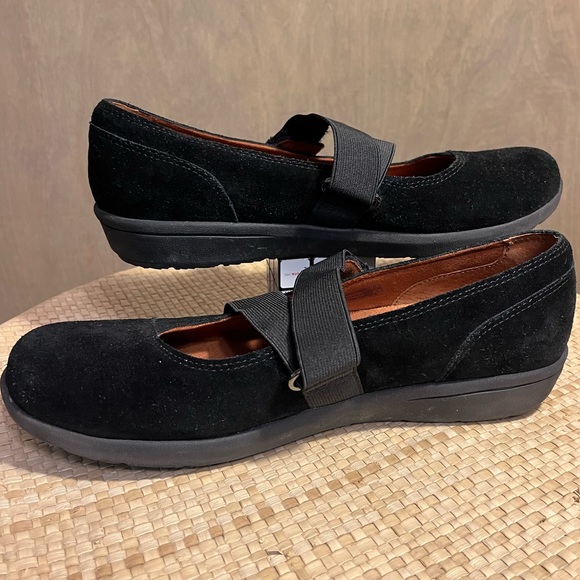 Vionic Shelby Mary Jane Black Suede size 8 - Picture 3 of 11